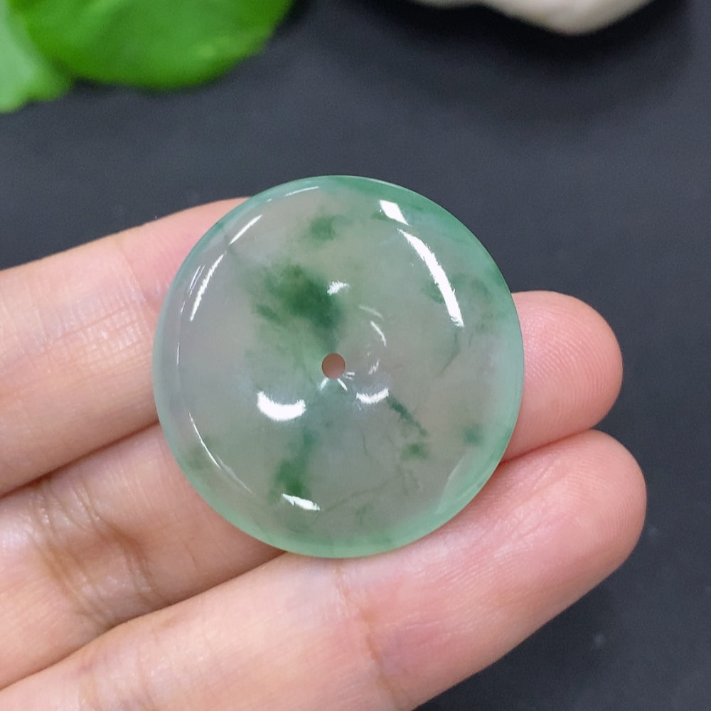 HKHQ jadeite safety buckle jewelry with smooth green jadeite surface and secure clasp design.