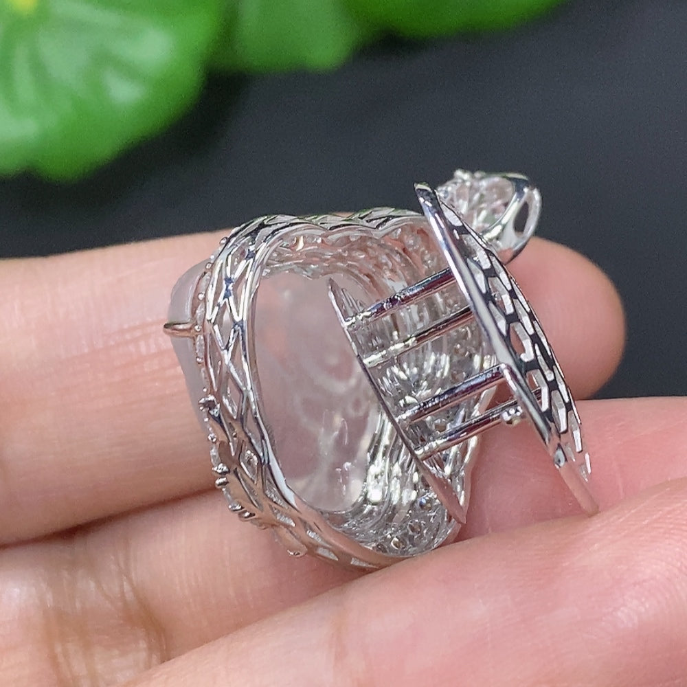 Jadeite Buddha Pendant with 18K Gold Setting, Total Weight Approx. 7.7g (Accented with Diamonds)