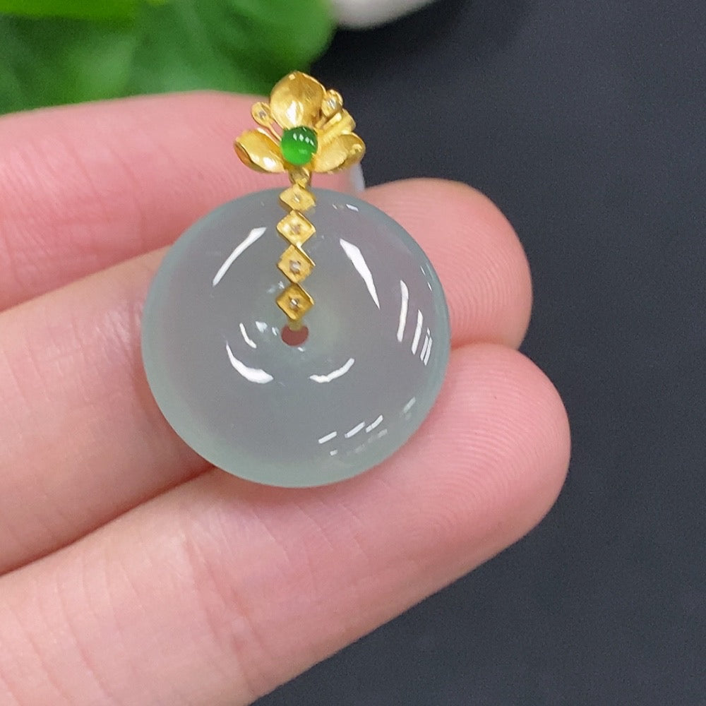 Huiliu Jadeite safety buckle featuring 74% jade content, non-diamond, with Huiliu certification, displayed on a neutral background.