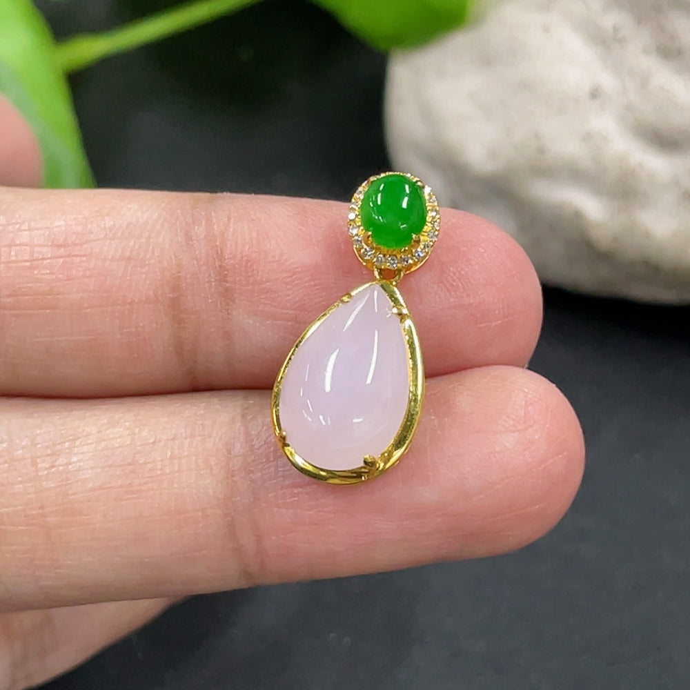 Jadeite Teardrop Pendant in 18K Gold with Diamond Accents