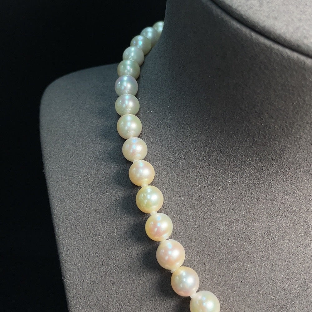 Seawater Pearl Strand Non-Gold Setting Approx. 8.3mm Total Weight About 44.23g Color Origin Undetermined