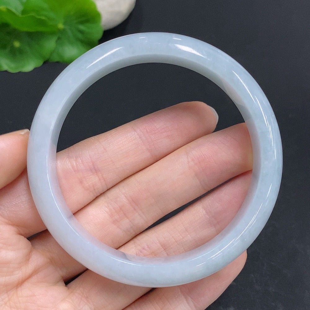 Jadeite Regular Bangle Total Weight Approx. 51.3g, Inner Diameter 58