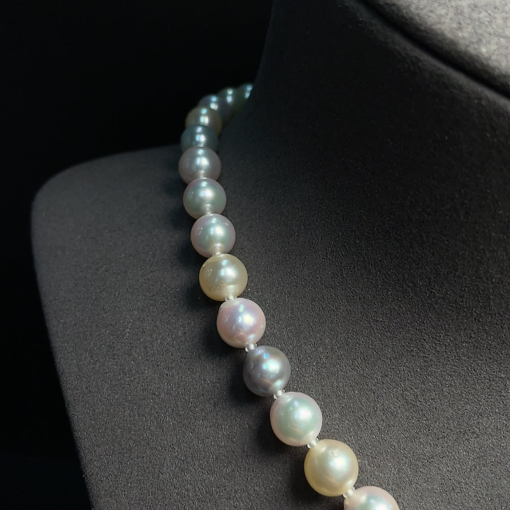 Seawater Pearl Necklace Color Origin Undetermined Non-Diamond 58% Gold Content Total Weight Approx. 40.85g Size 8-8.8mm