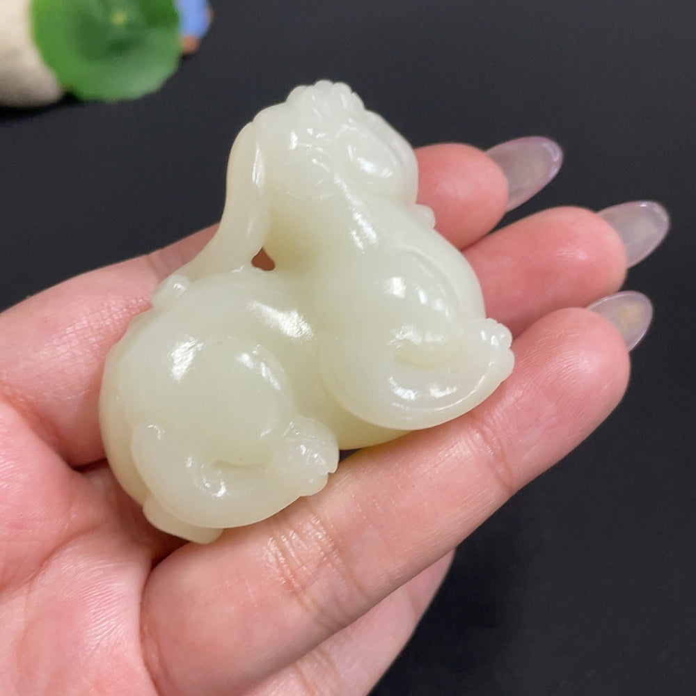 Hetian Jade Pendant, Auspicious Beast, Total Weight Approx. 59.8g