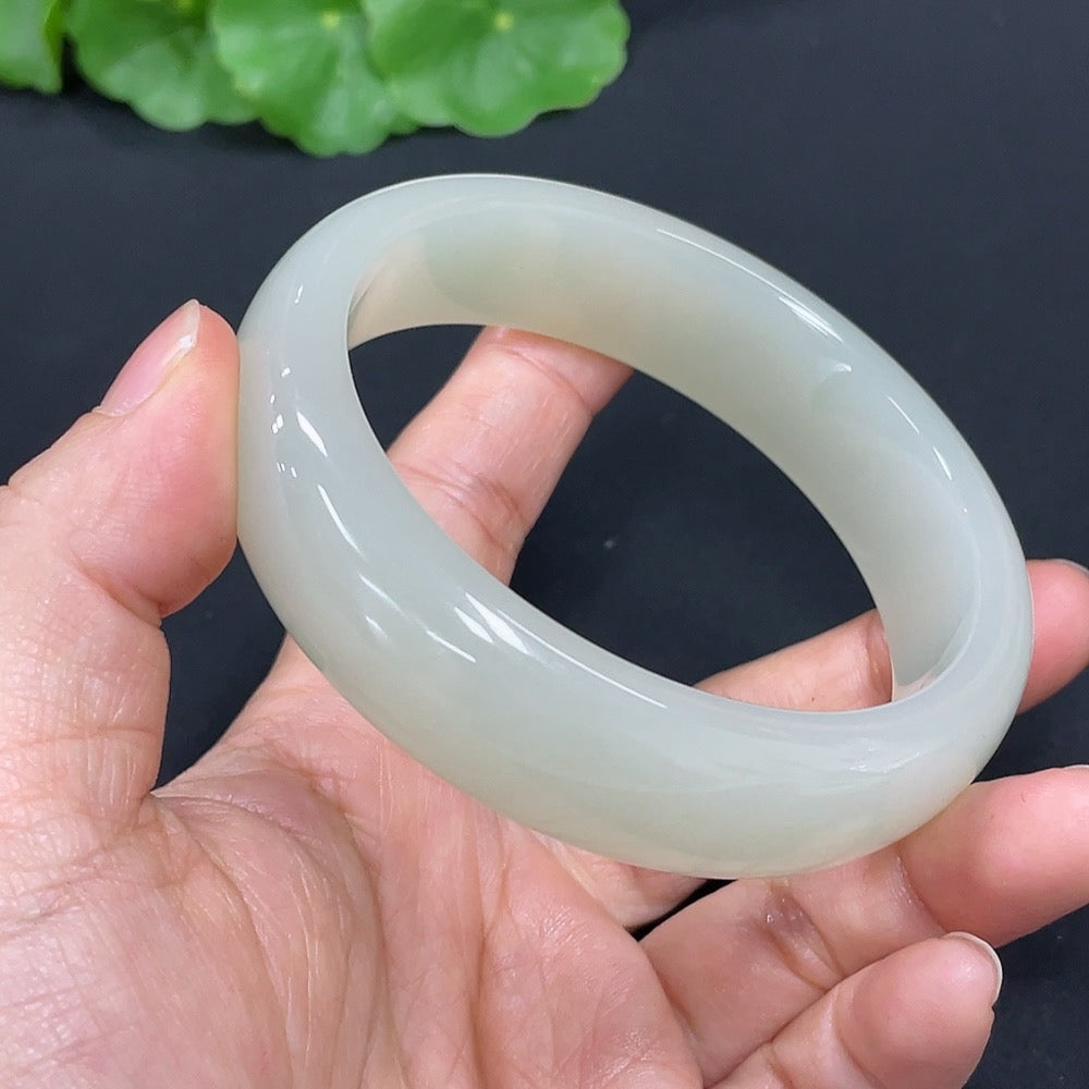 Hetian Jade Round Bracelet Size 60.7 Total Weight Approx. 72.1g