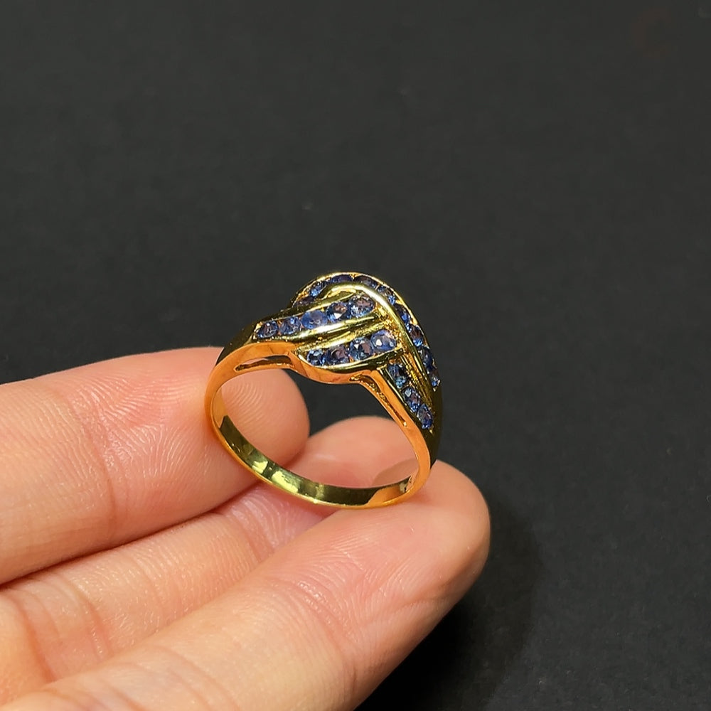 HKHQ sapphire ring with no hallmark, 3.65g, size 15.5, featuring a vibrant blue sapphire gemstone and gold band.