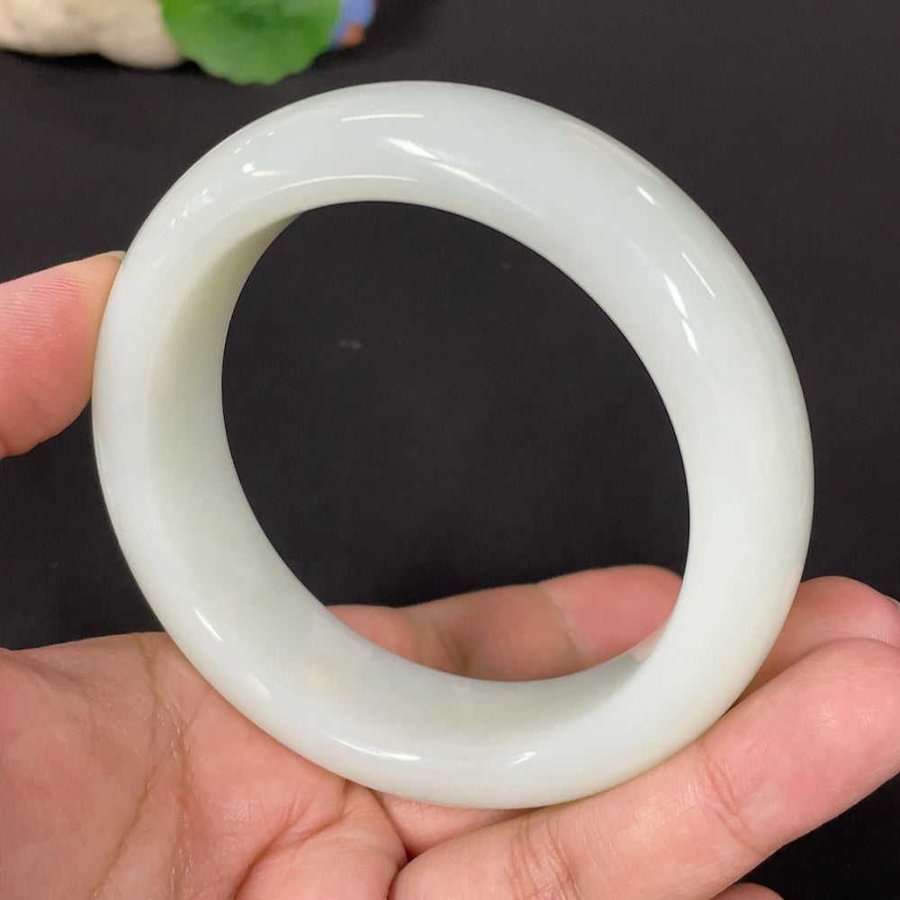 Hetian Jade Round Bracelet Size 61.1 Total Weight Approx. 109.8g