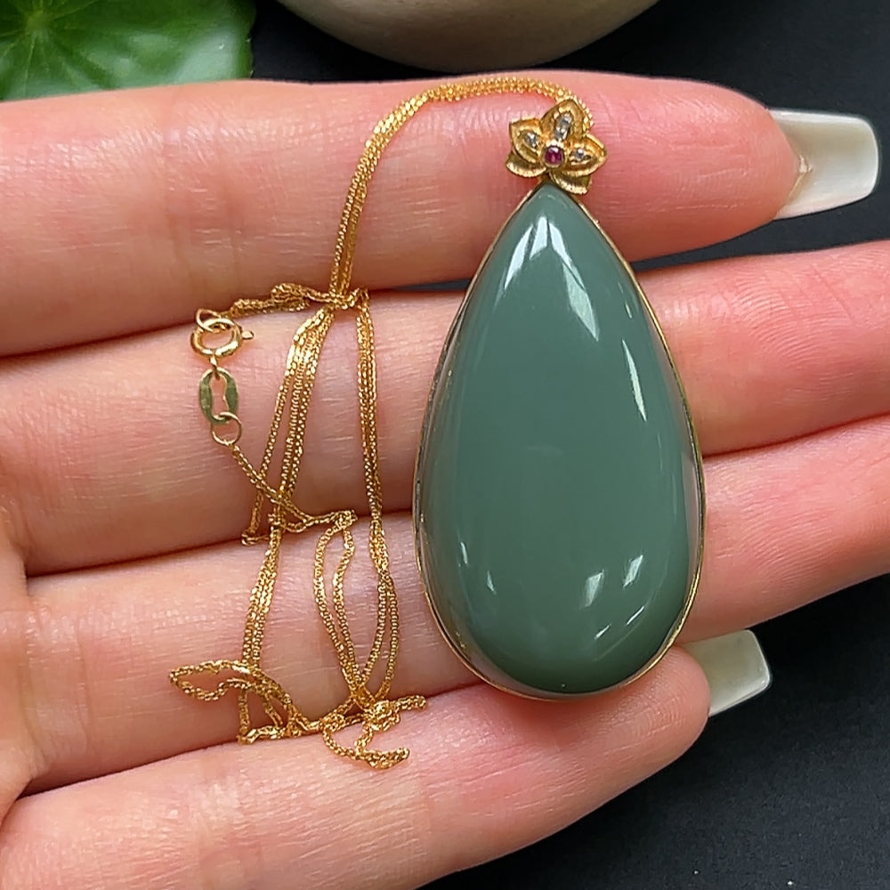 Hetian Jade Water Drop Pendant 18K Gold