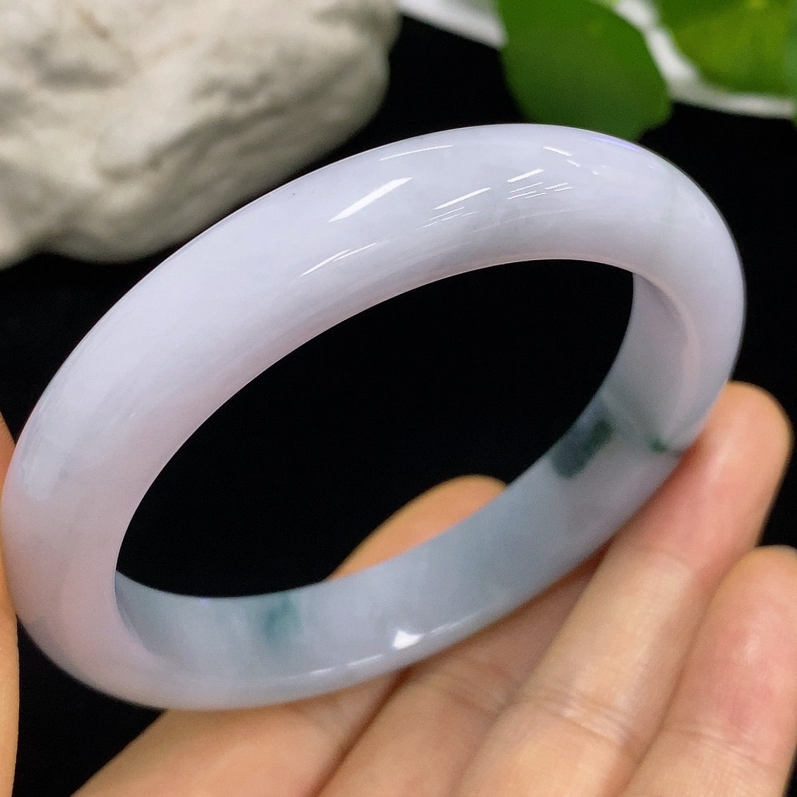Jadeite round bangle in size 57.6 with a total weight of 54.77g, featuring smooth, polished jadeite from HKHQ.