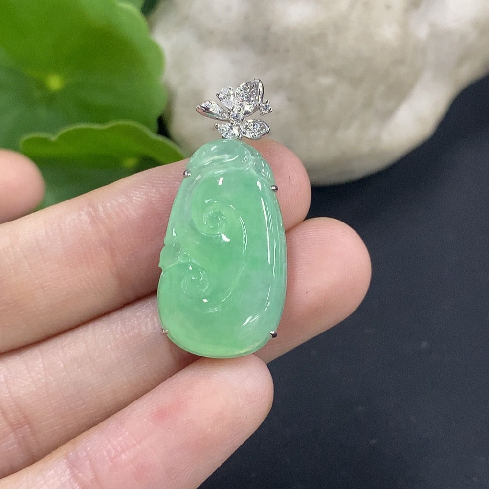 Jadeite Ruyi Inlaid Pendant . (with Diamond Accents) | Huiliu Certified