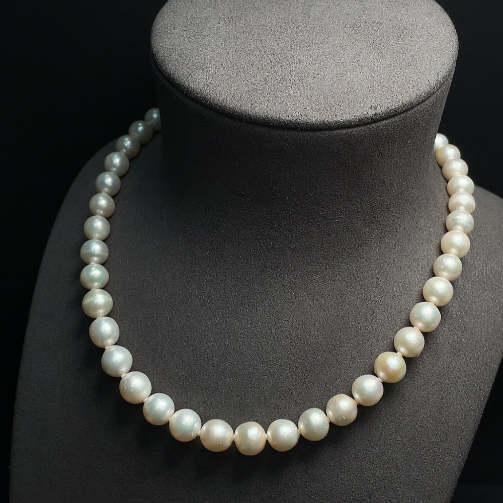 Seawater pearl necklace Non-gold Total weight about 53.18g Size about 9.5mm