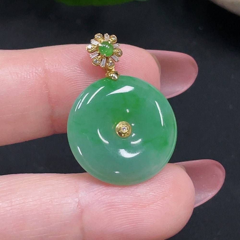 Jadeite safety pendant with diamond accents, crafted by HUILIU HQ, featuring 18K gold setting and a total weight of 3.3g.