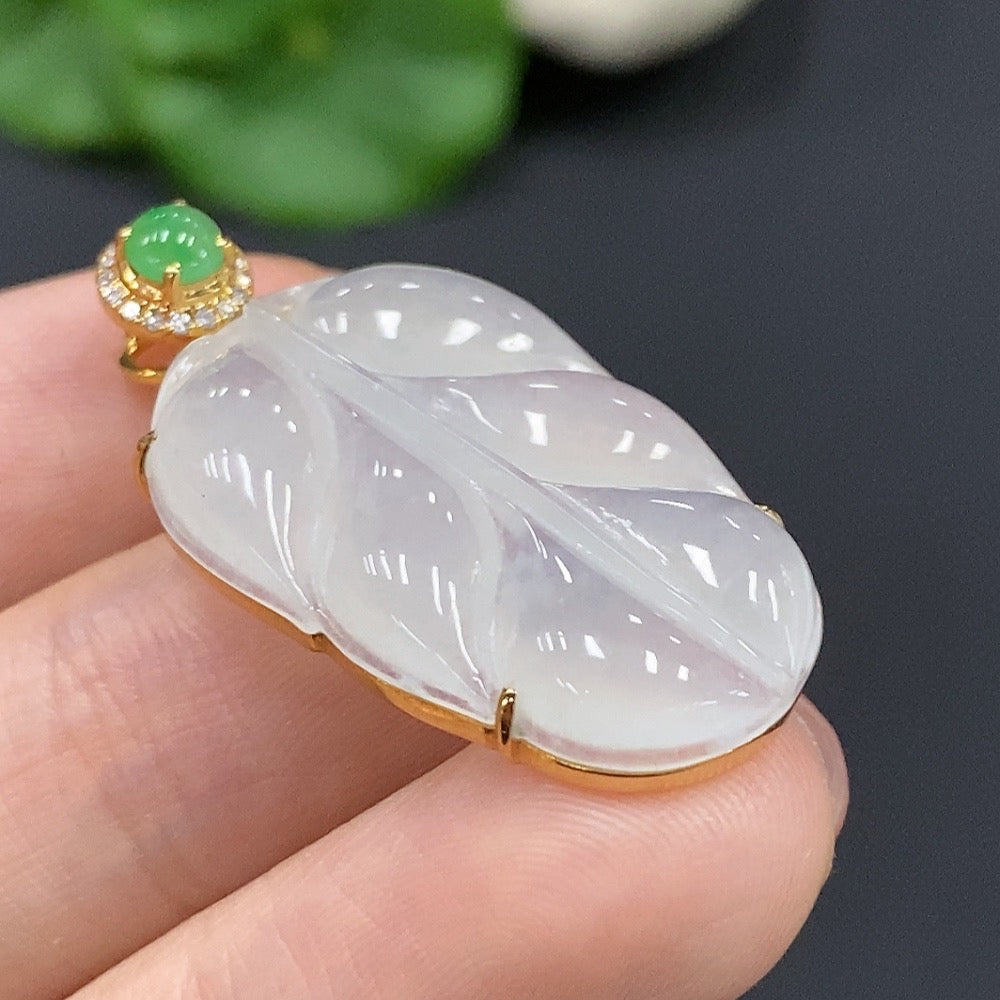 Jadeite Leaf Pendant 18K Gold Total Weight Approx. 5.1g