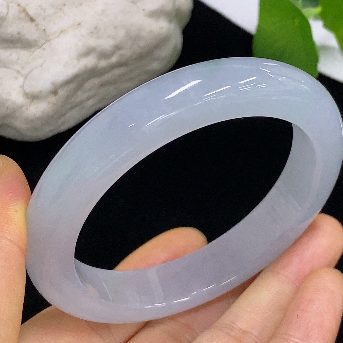 Jadeite round bracelet with size 56.4, HKHQ brand, featuring polished jade beads totaling approximately 61.44g.