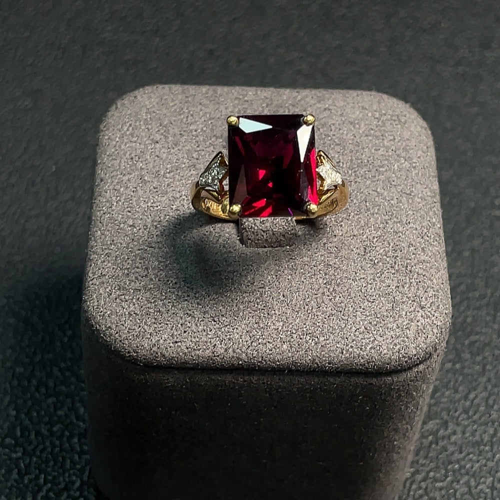 Garnet Inlaid Ring 18K Gold Size 13 Total Weight Approx. 5.20g