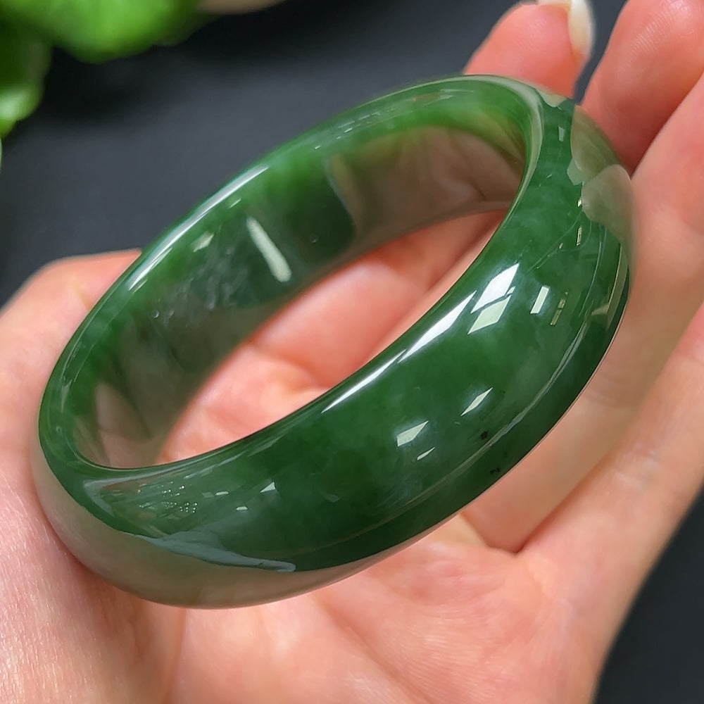 Hetian Jade Round Bangle