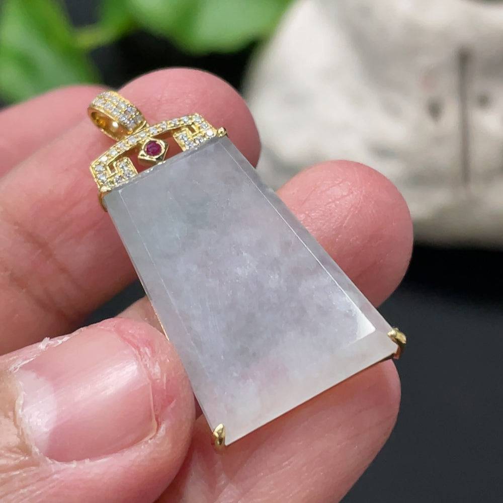 Huiliu Jadeite plain pendant with setting, showcasing smooth, green jade stone in a simple, elegant jewelry design.