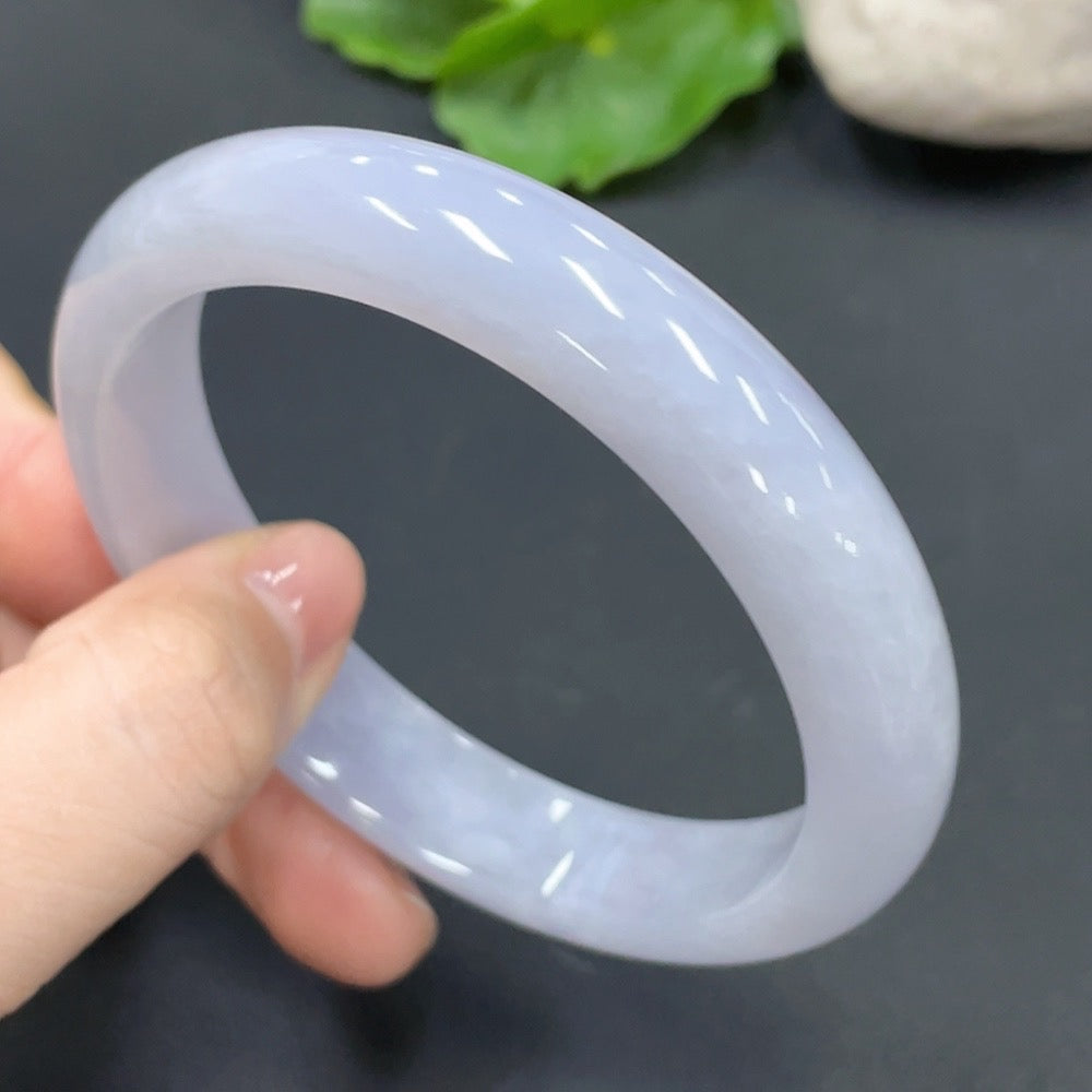 Jadeite Round Bracelet Size 56.3 Total Weight 46.844g