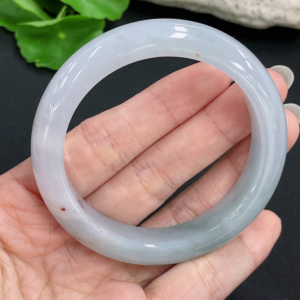 Jadeite Round Bangle