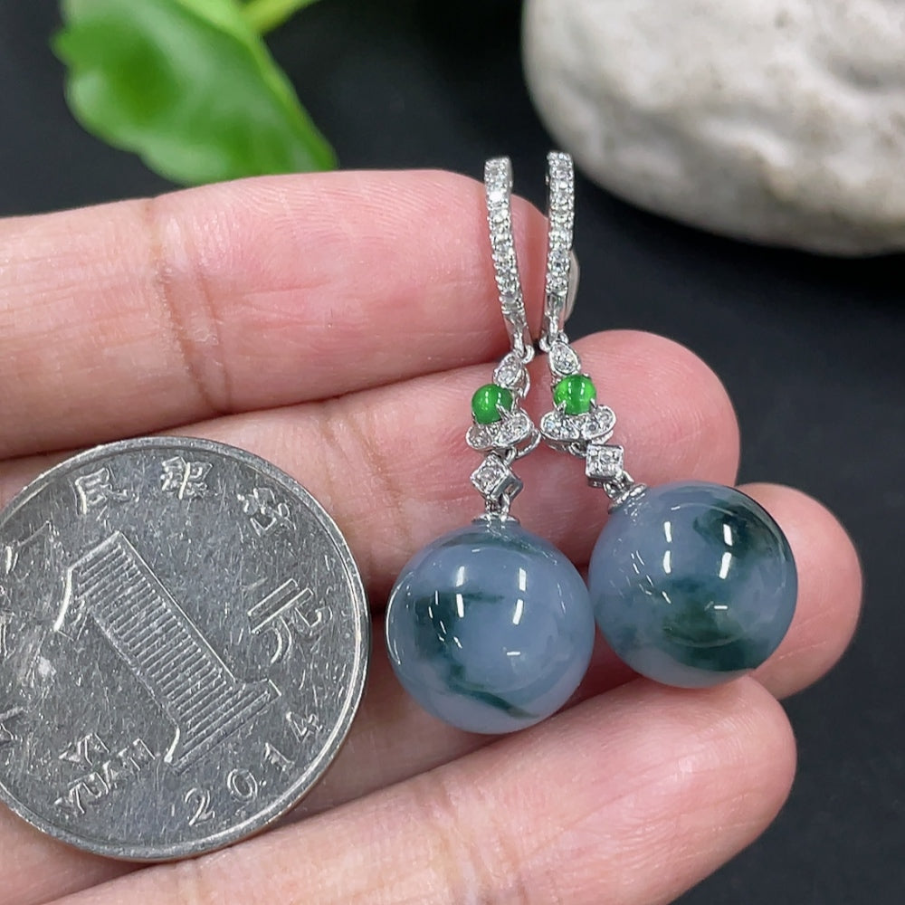 Jewelry image of HKHQ jadeite bead-inlaid ear clips pair in 18k gold with diamond accents, about 12mm in size and 8.48g weight