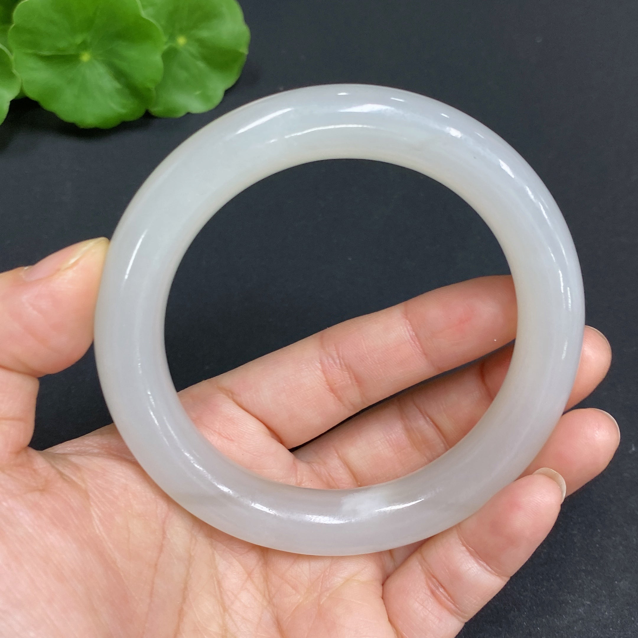 Hetian Jade Round Bangle, Size 58.8, Total Weight Approx. 67.1g
