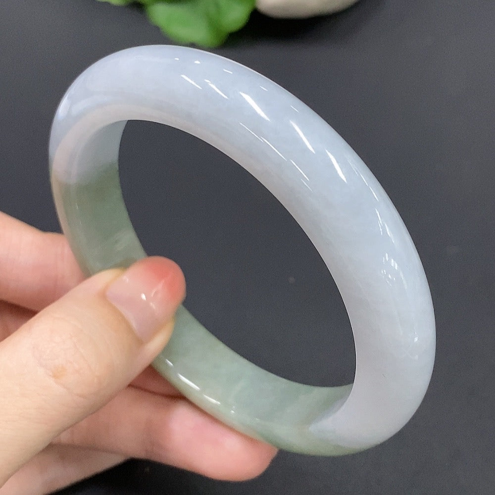 Jadeite Bangle Size 58.8mm Total Weight 64.706g