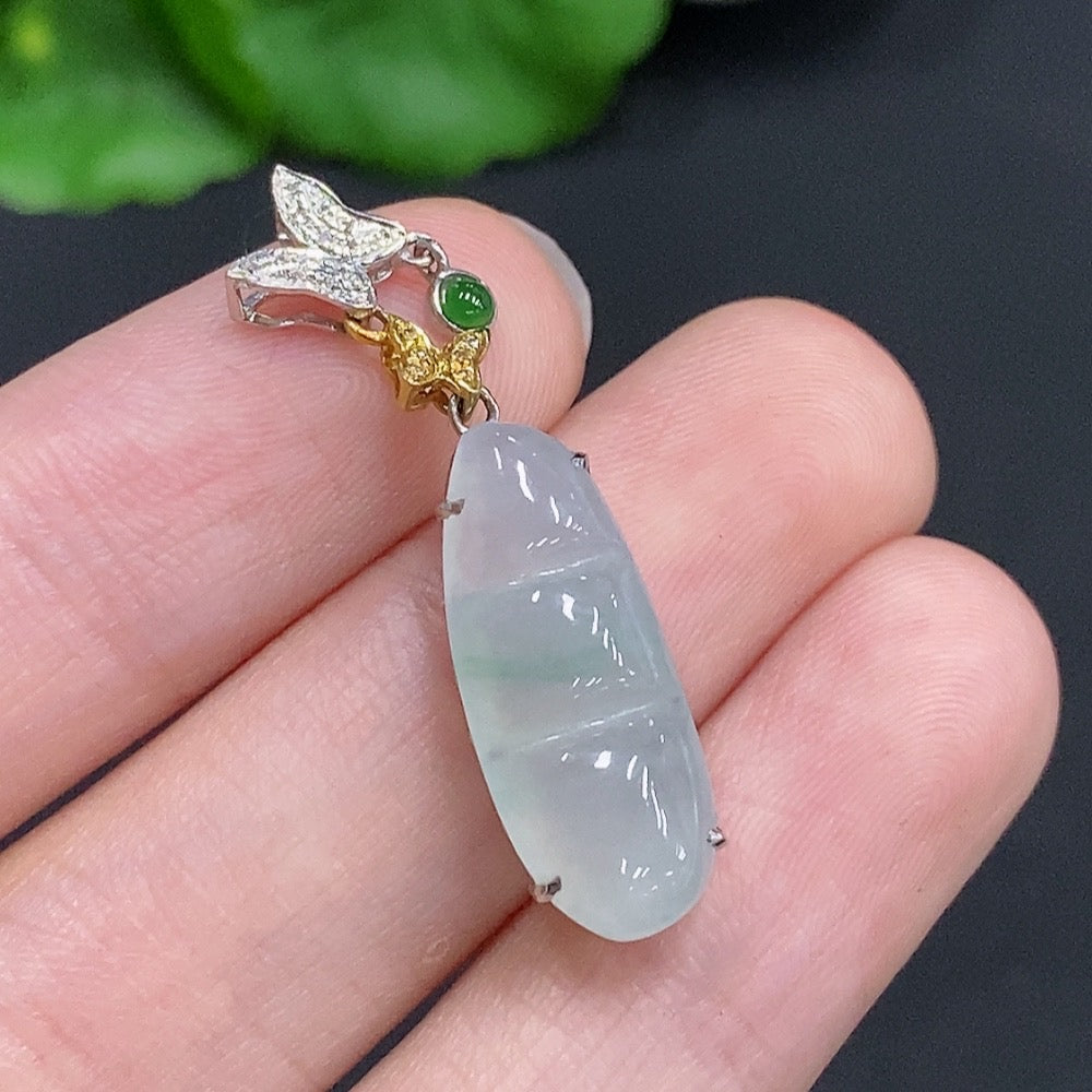 Jadeite Lucky Bean Pendant 18k Gold Total Weight Approx. 2.3g