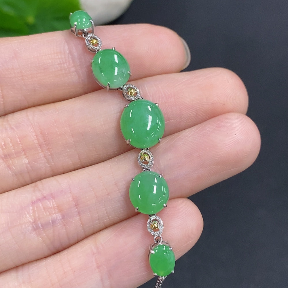 Jadeite Cabochon Inlaid Bracelet 18K Gold Total Weight Approx. 4.3g (With Diamond Accents)