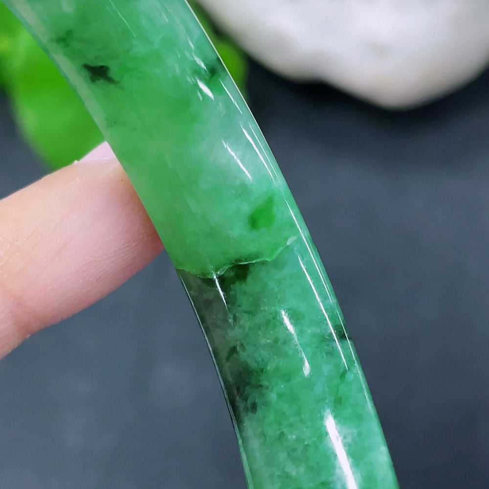 Jadeite Round Bangle Contains Other Mineral Components Repaired