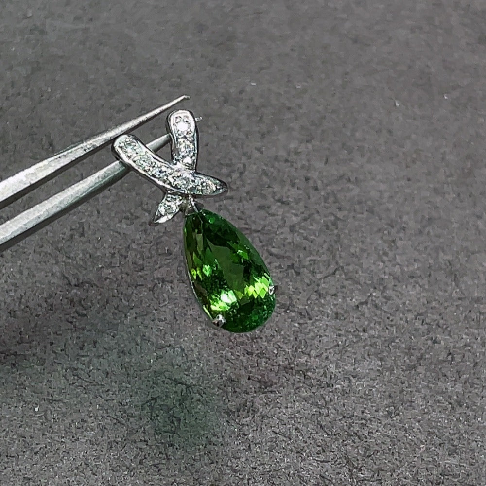 Tourmaline Pendant with Pt900 and Diamond Accents, Total Weight Approx. 2.39g, GIC Certificate: Lemon Color Vb Luster Vivid Yellowish Green 2.72ct (by Hallmark)