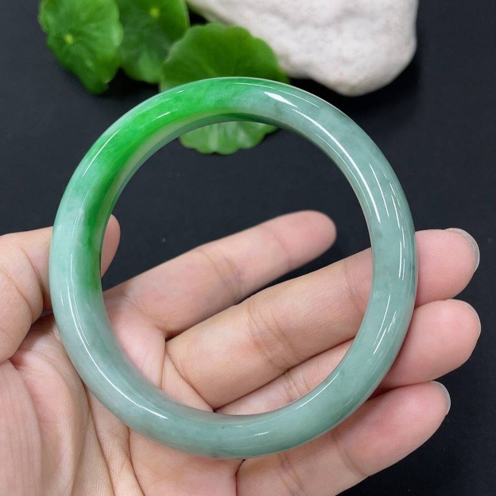 HUILIU HQ jadeite round bangle, 55mm size, smooth polished surface, weighs approx. 49.92g, showcasing rich green jade color