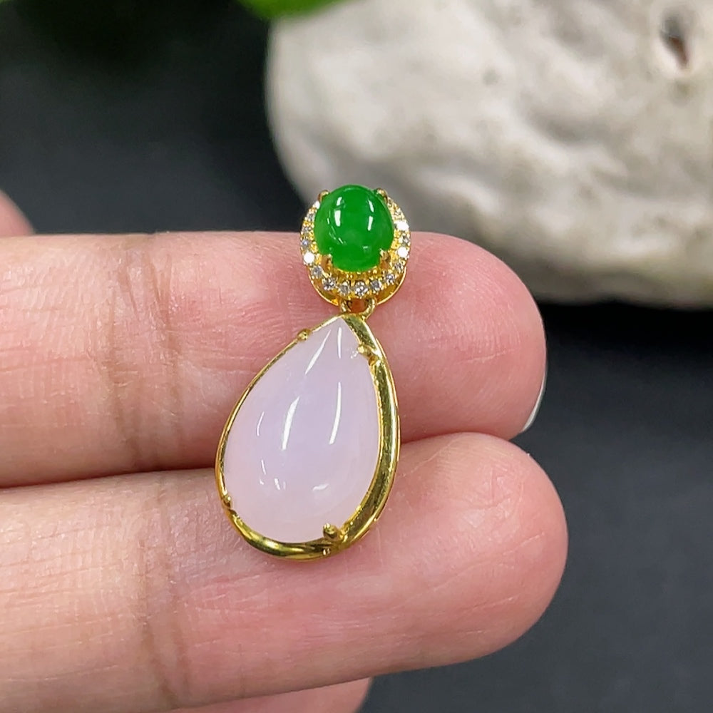 Jadeite Teardrop Pendant in 18K Gold with Diamond Accents
