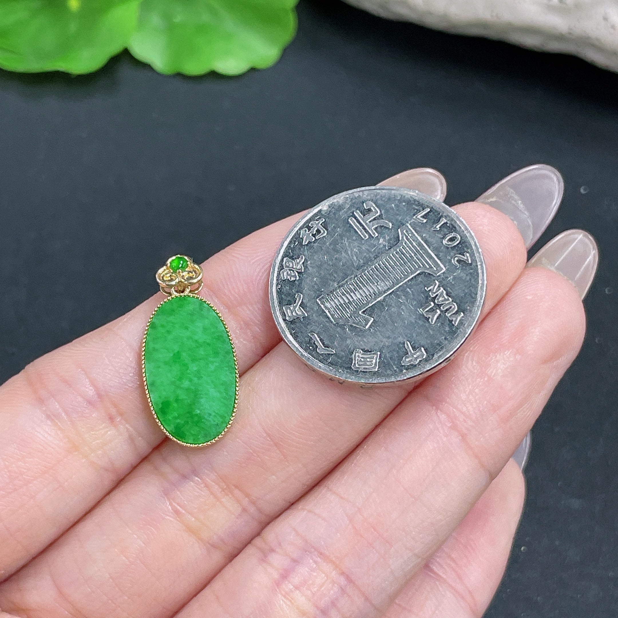 Jadeite Pendant 18k Gold Inlaid Total Weight Approx. 1.72g