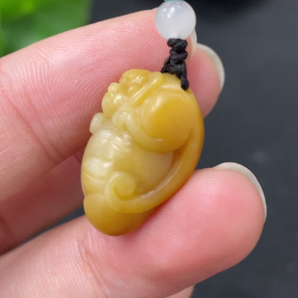 Huiliu Hetian Jade Spirit Monkey pendant with undetermined skin color, non-Hetian jade beads and rope, certified by HUILIU HQ