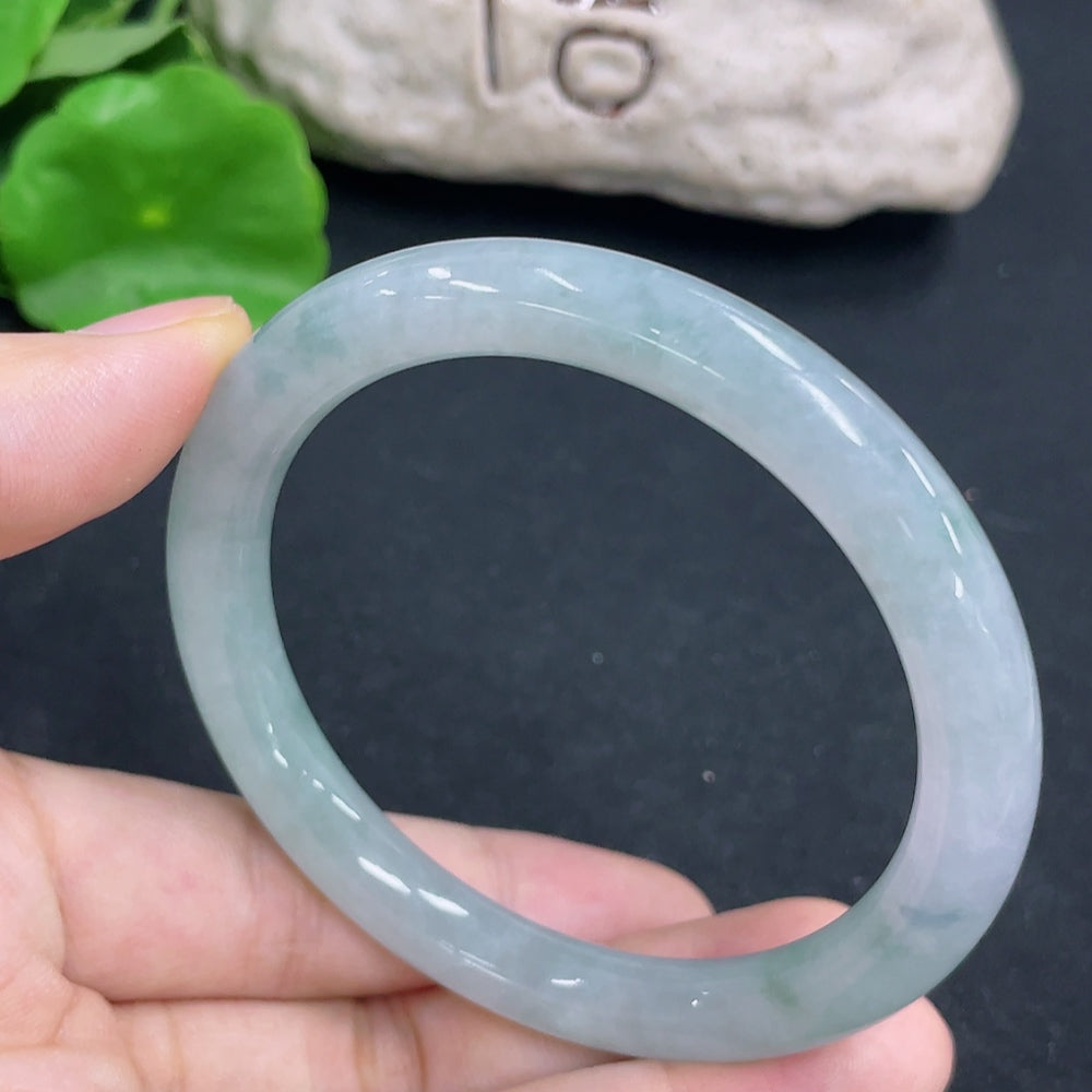 Jadeite Round Bangle