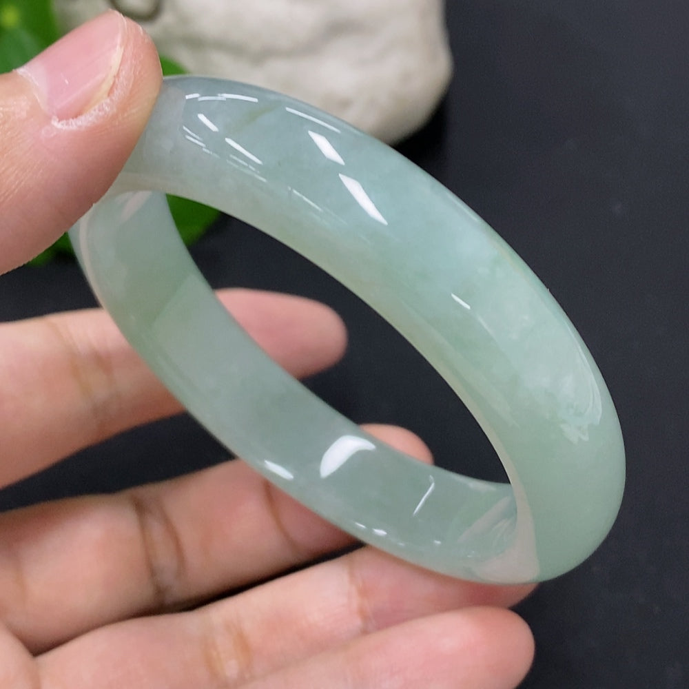 Jadeite Round Bangle