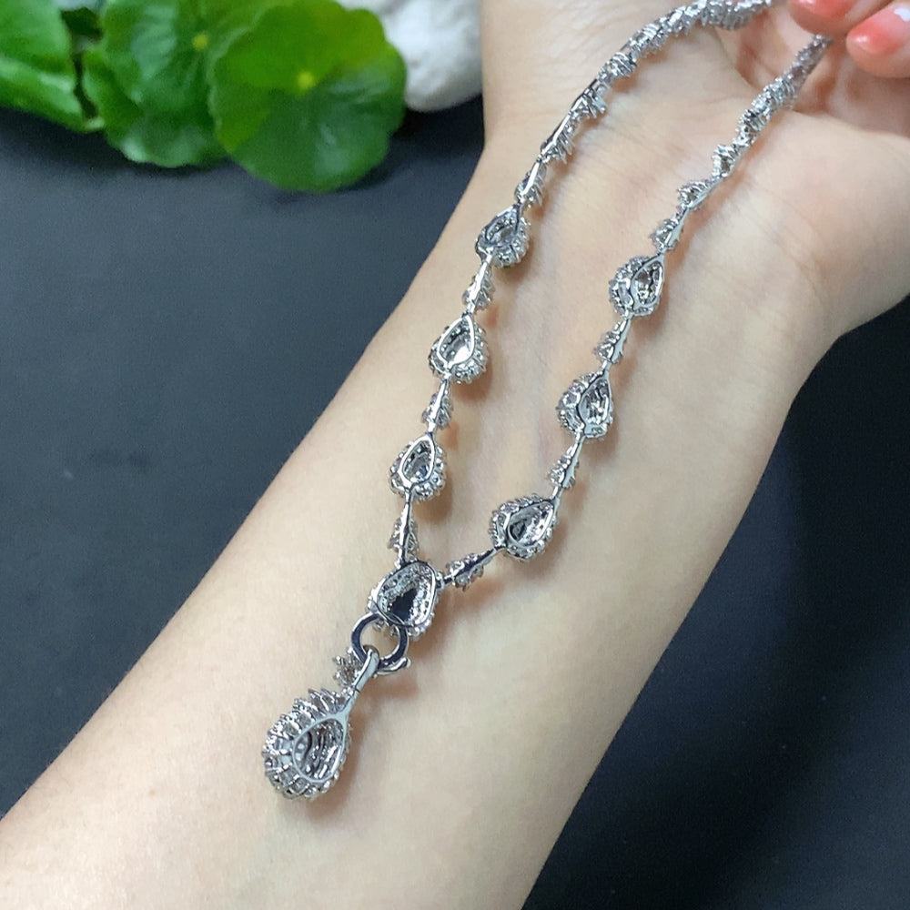 ジェダイト瓢箪象嵌ネックレス 18Kゴールドセッティング 総重量約21.2g【総額:13,118米ドル】