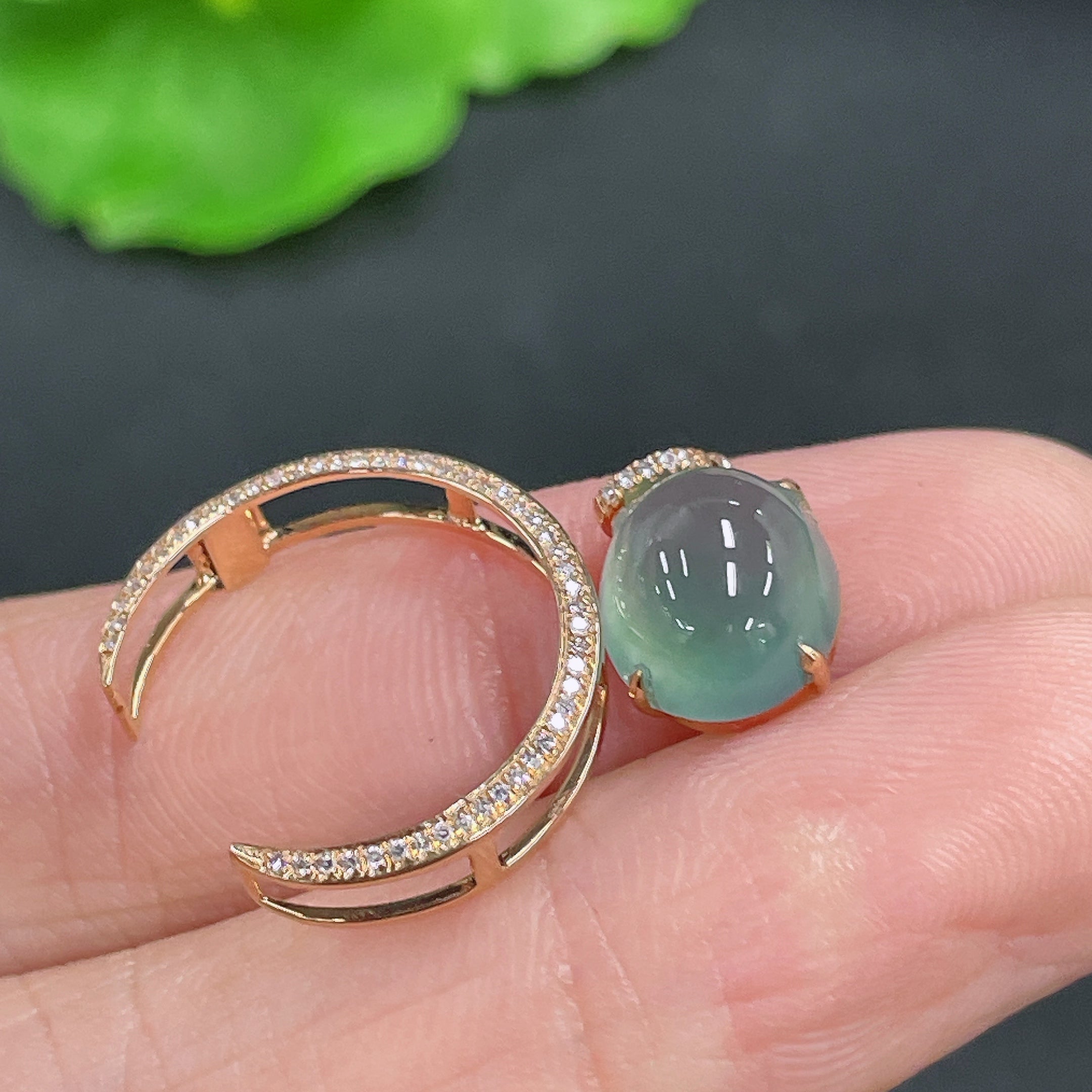 Jadeite Pendant 18k Gold Set with Diamonds (Dual-purpose Ring) Total Weight Approx. 1.82g
