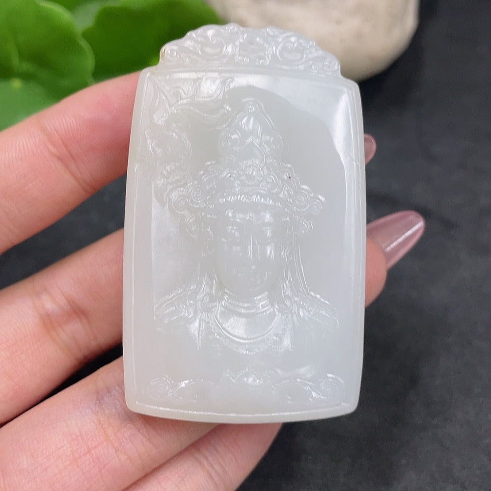 Hetian Jade Pendant Guanyin Total Weight: Approx. 40.6g