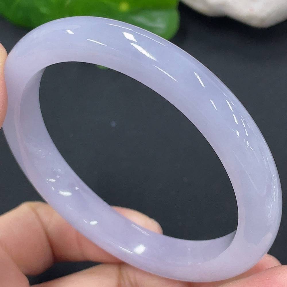 HUILIU HQ jadeite concubine bracelet with green jade beads, size 54.2/48.2mm, weighing approximately 36.28g, natural polished finish.