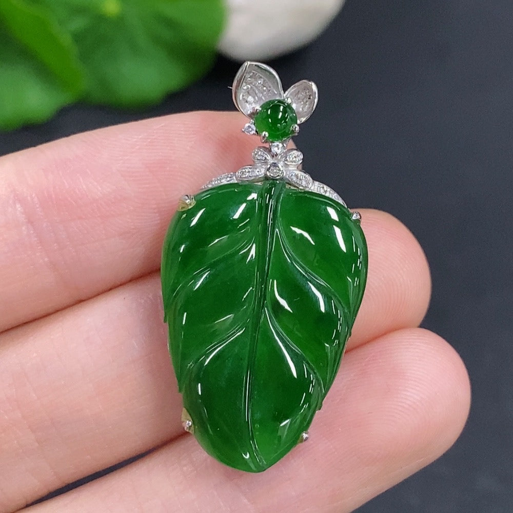 Jadeite Leaf Pendant 18K Gold with Diamond Accents