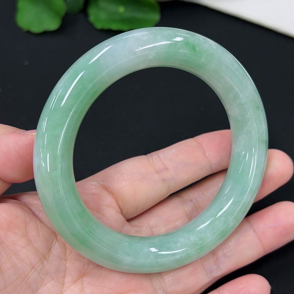 Jadeite Round Bangle
