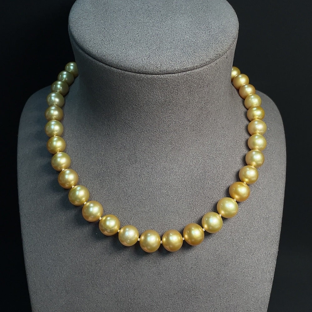 Seawater Pearl Strand 14k Gold Size Approx. 9.2-12.1mm Total Weight About 70.07g Color Origin Undetermined