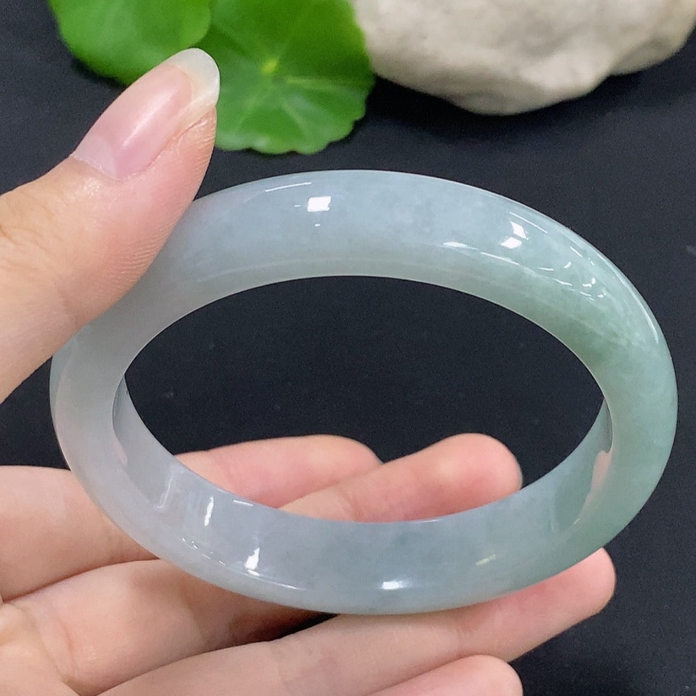 Jadeite Round Bangle