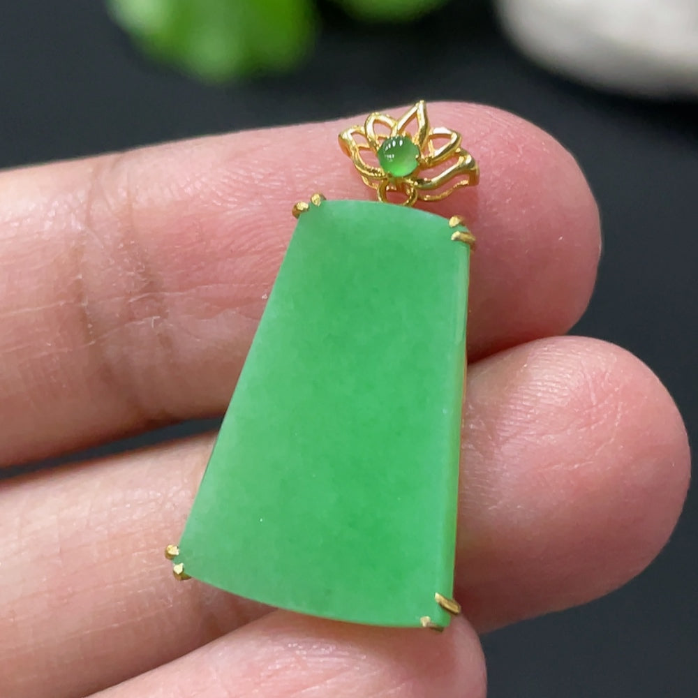 Jadeite Plain Pendant Necklace 18k Gold Inlaid Total Weight Approx.1.4g