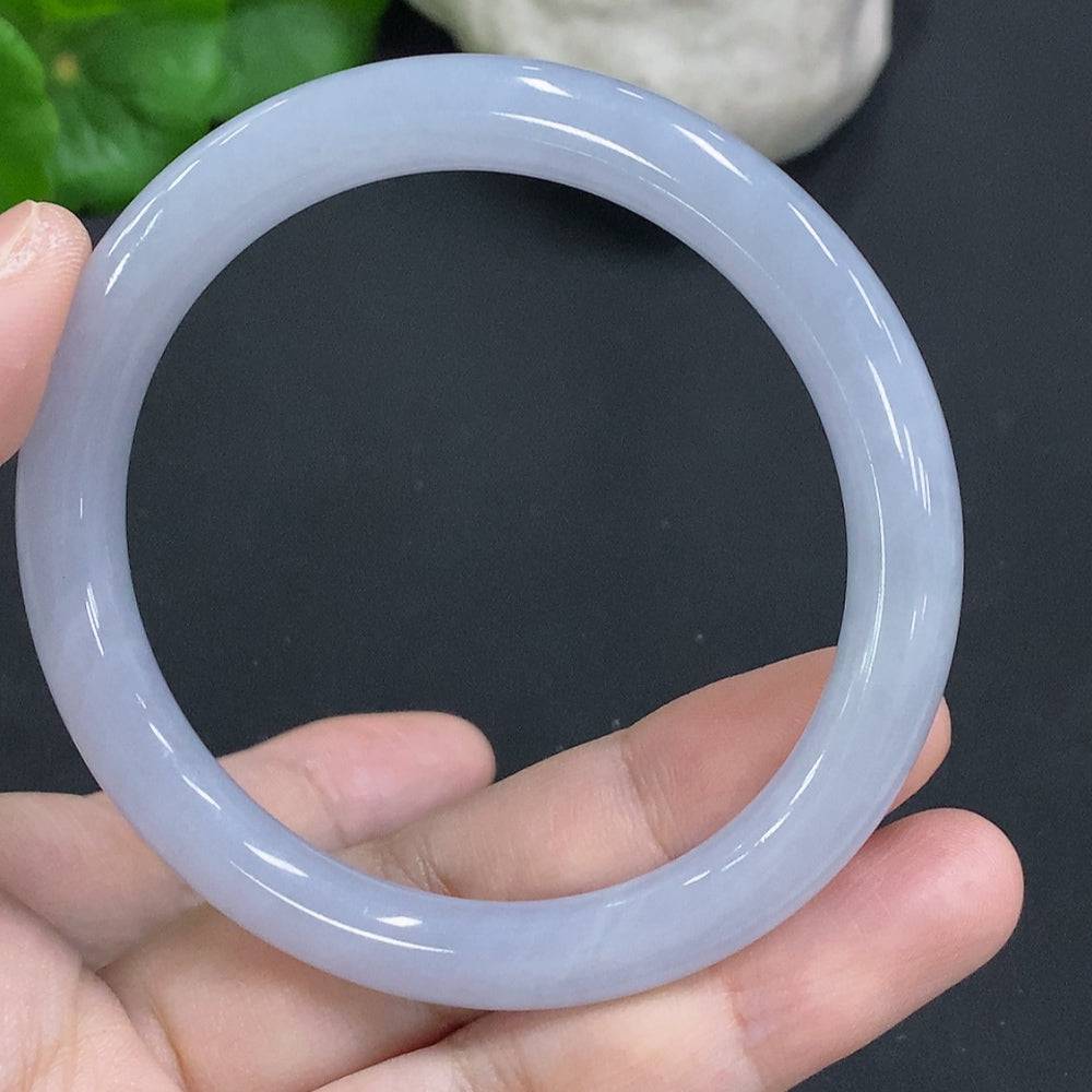 HUILIU HQ jadeite round bangle size 55 with a total weight of 33.1g, showcasing smooth, polished jade surface and rounded design.