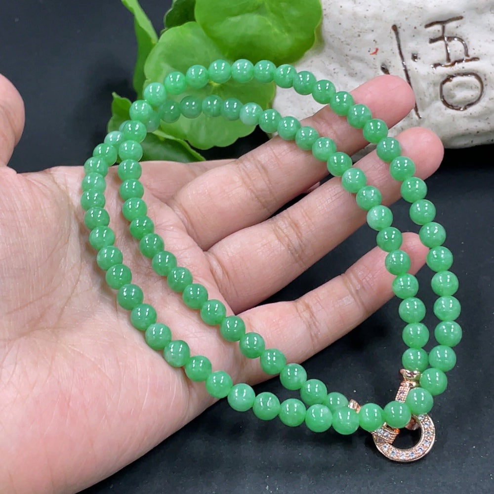 Jadeite Beaded Necklace Non-Gold