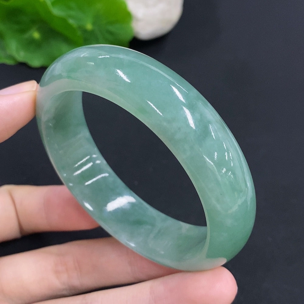 HKHQ jadeite round bangle, 65.9g weight, size 55.5, smooth jade jewelry with polished surface.