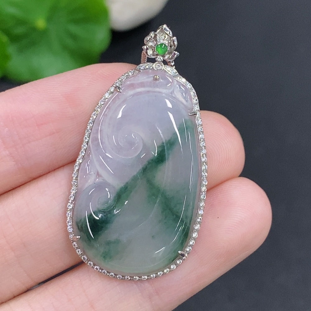 Jadeite Ruyi Pendant 18k Gold Chain Not Included Total Weight Approx. 4.6g (Excluding Chain) Non-Diamond