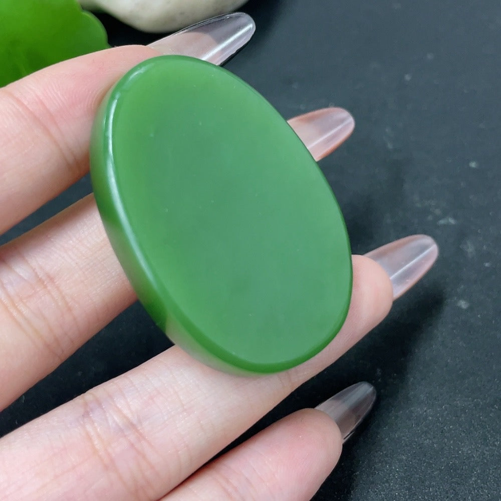 Hetian Jade Jasper Pendant featuring the God of Wealth, weighing about 28g, crafted by HKHQ with intricate detailing.